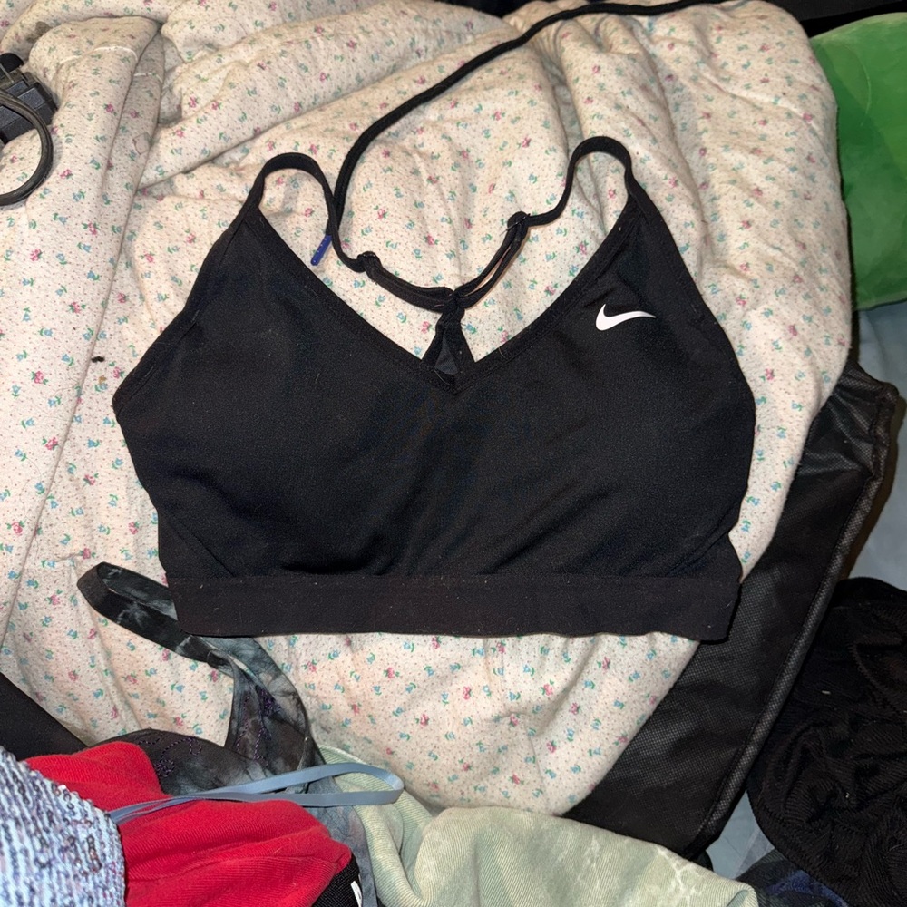 Size medium black nike sports bra